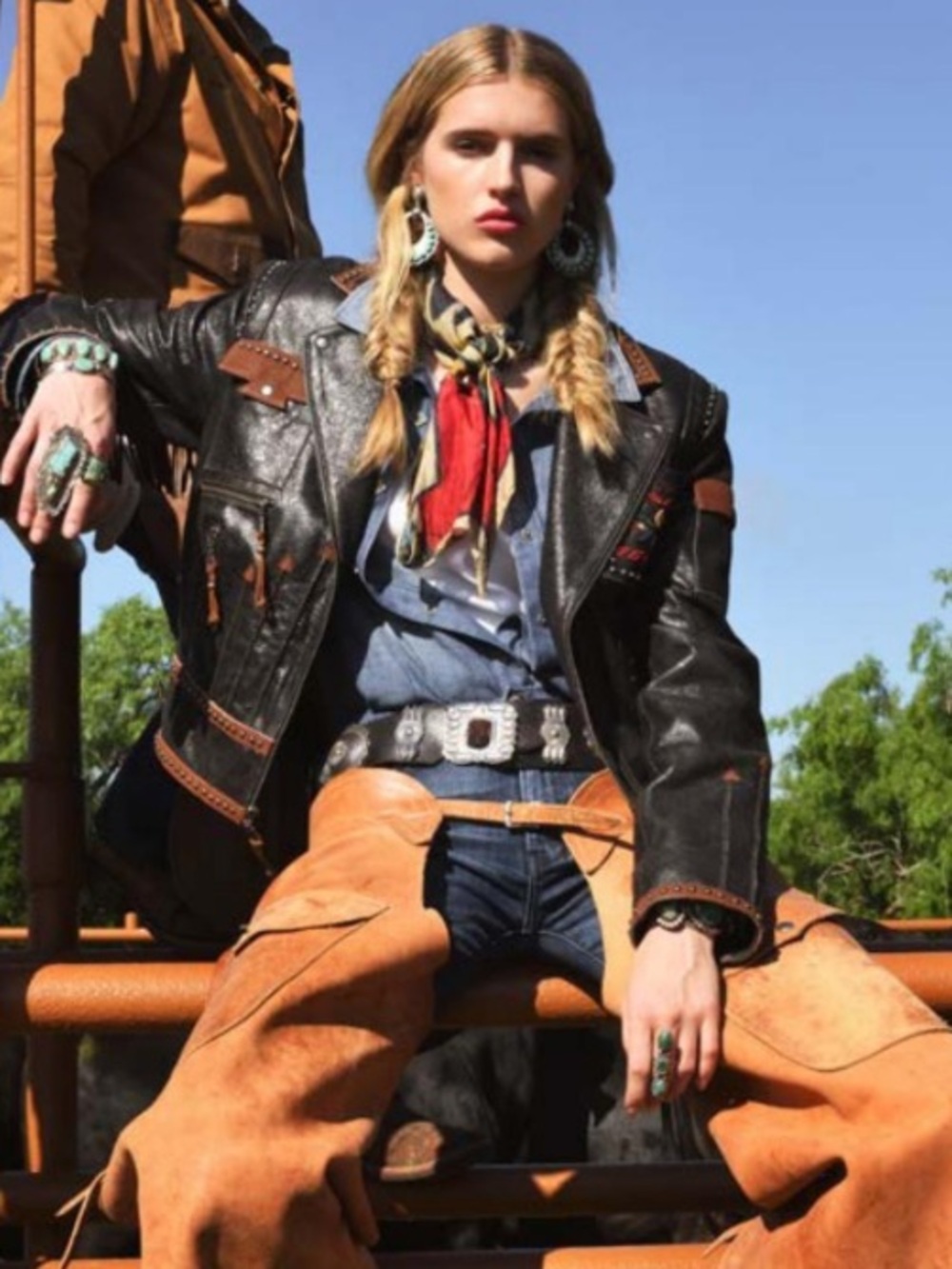 Double D Ranch leather Buffalo Chase Jacket studs beaded buffalo horse cowboy - Picture 16 of 16